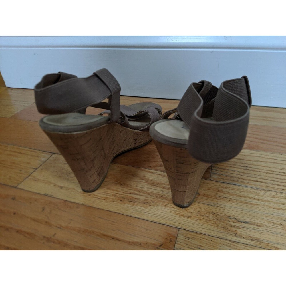CL Laundry Dreamgirl Women's Wedge Sandals Brown Peep Toe Comfort Dress Shoes 7 - Picture 7 of 8